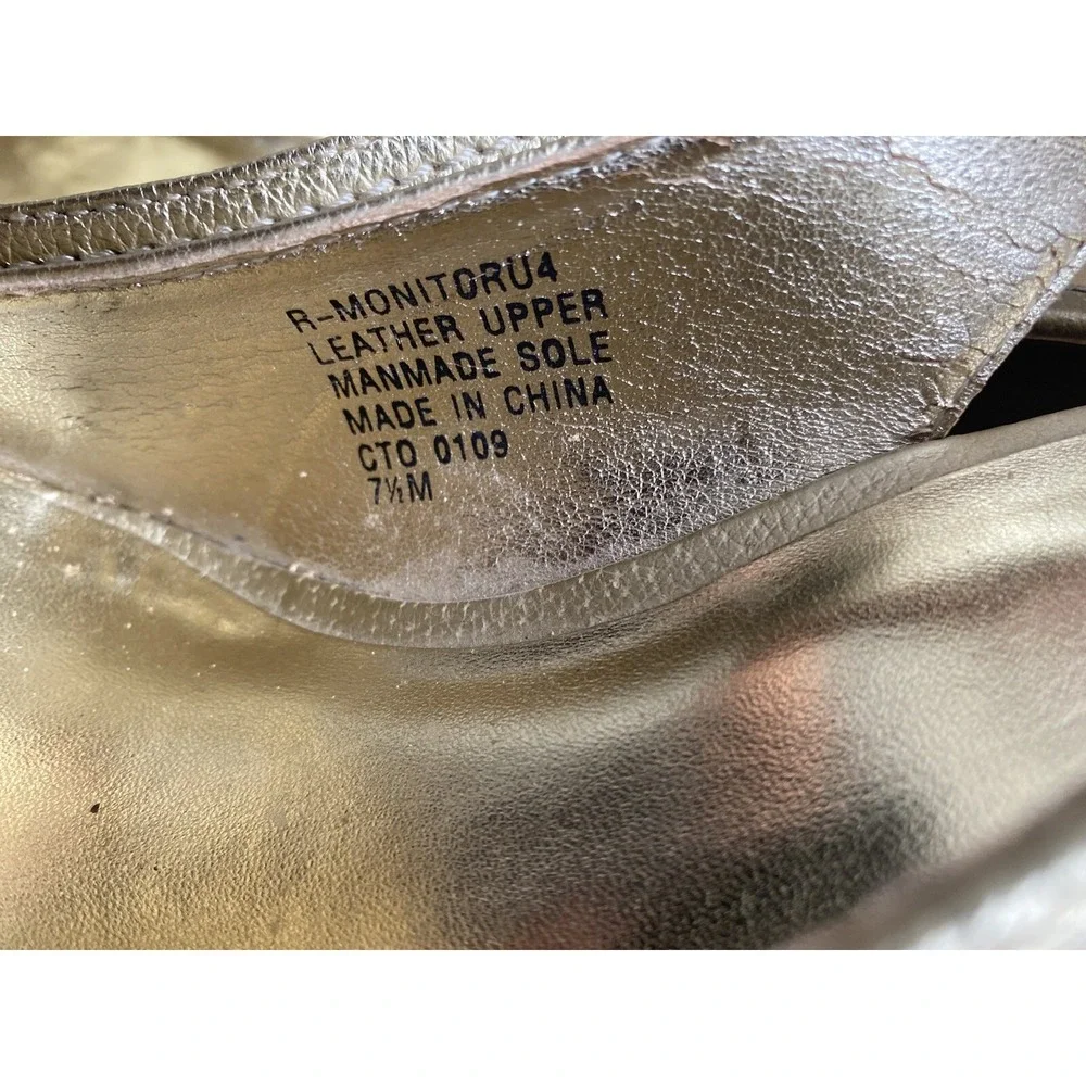 Nine West Women's‎ Wedge Sandals Gold Leather Wood Heel Buckle Peep Toe Size 7.5